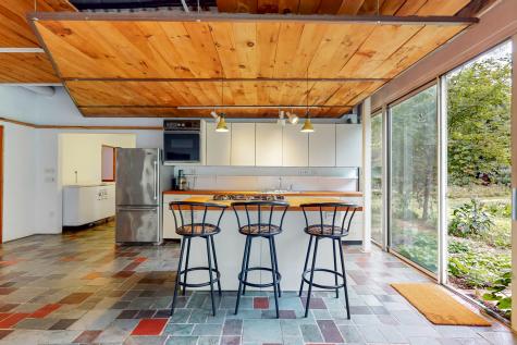 208 Portland Road Gray ME 04039