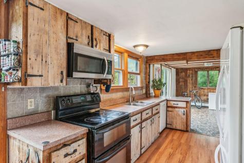24 Granite Street Yarmouth ME 04096