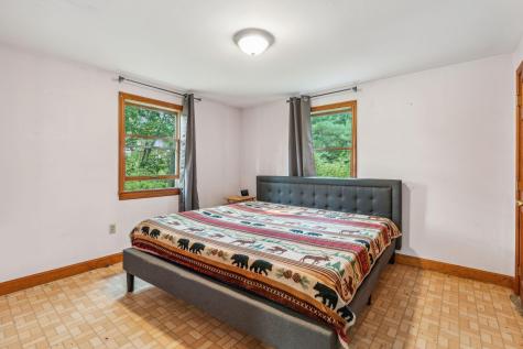 24 Granite Street Yarmouth ME 04096