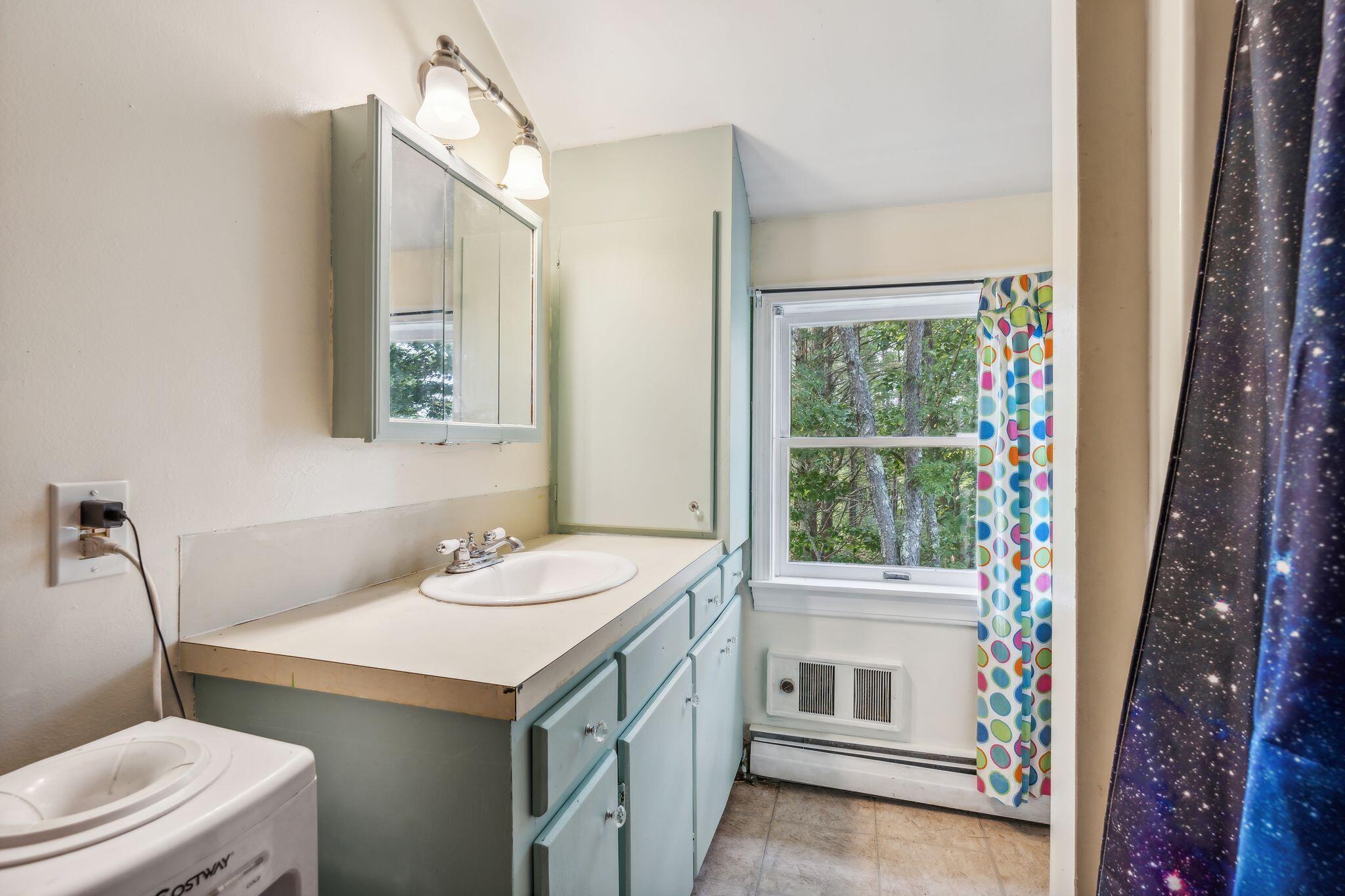 24 Granite Street Yarmouth ME 04096