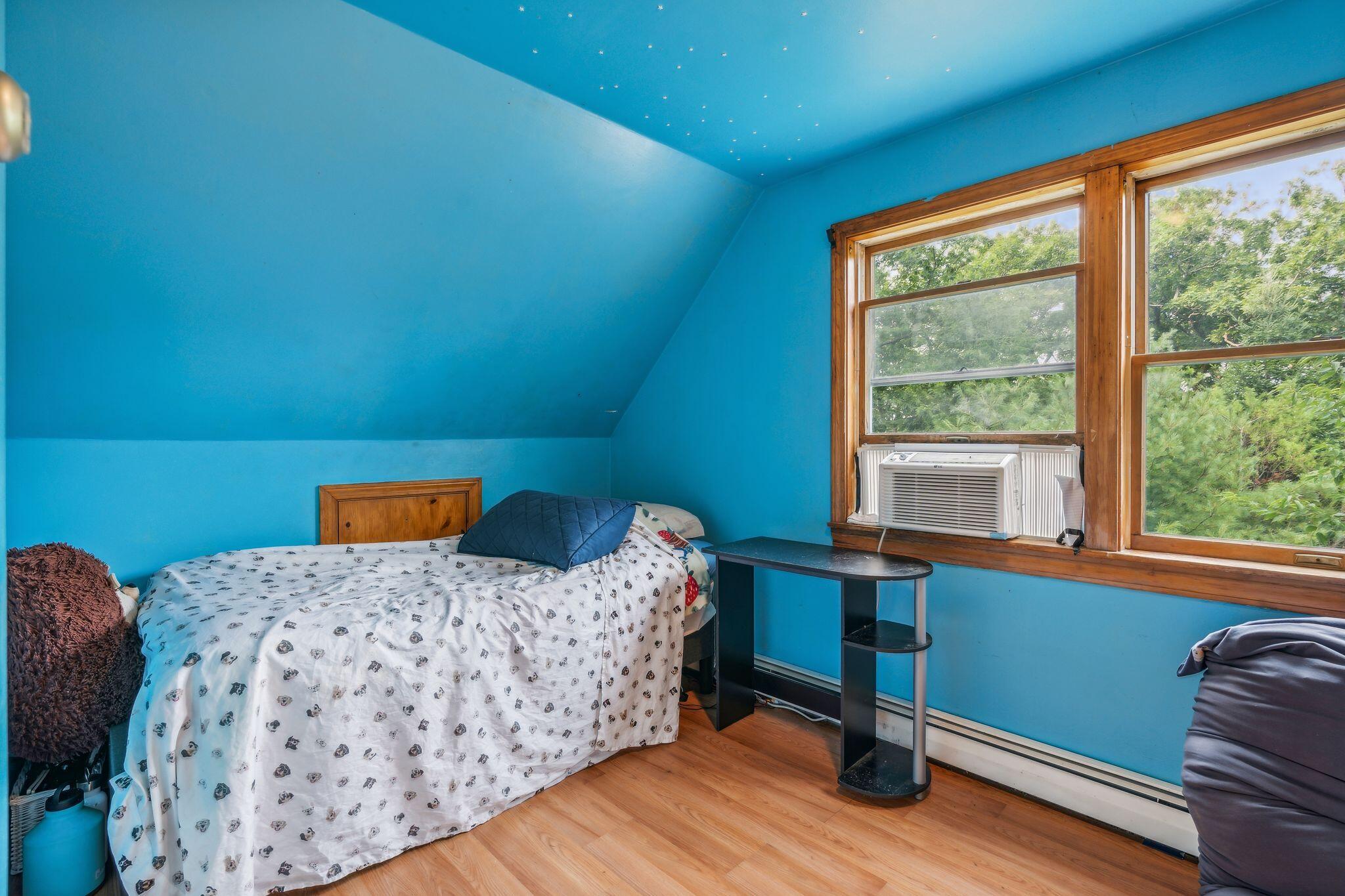 24 Granite Street Yarmouth ME 04096