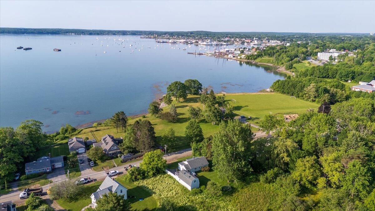 60 Waldo Avenue Rockland ME 04841