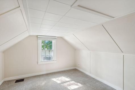 45 Chamberlain Avenue Brunswick ME 04011