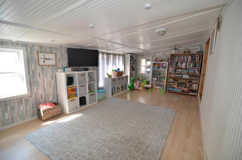 33 Coles Corner Road Winterport ME 04496