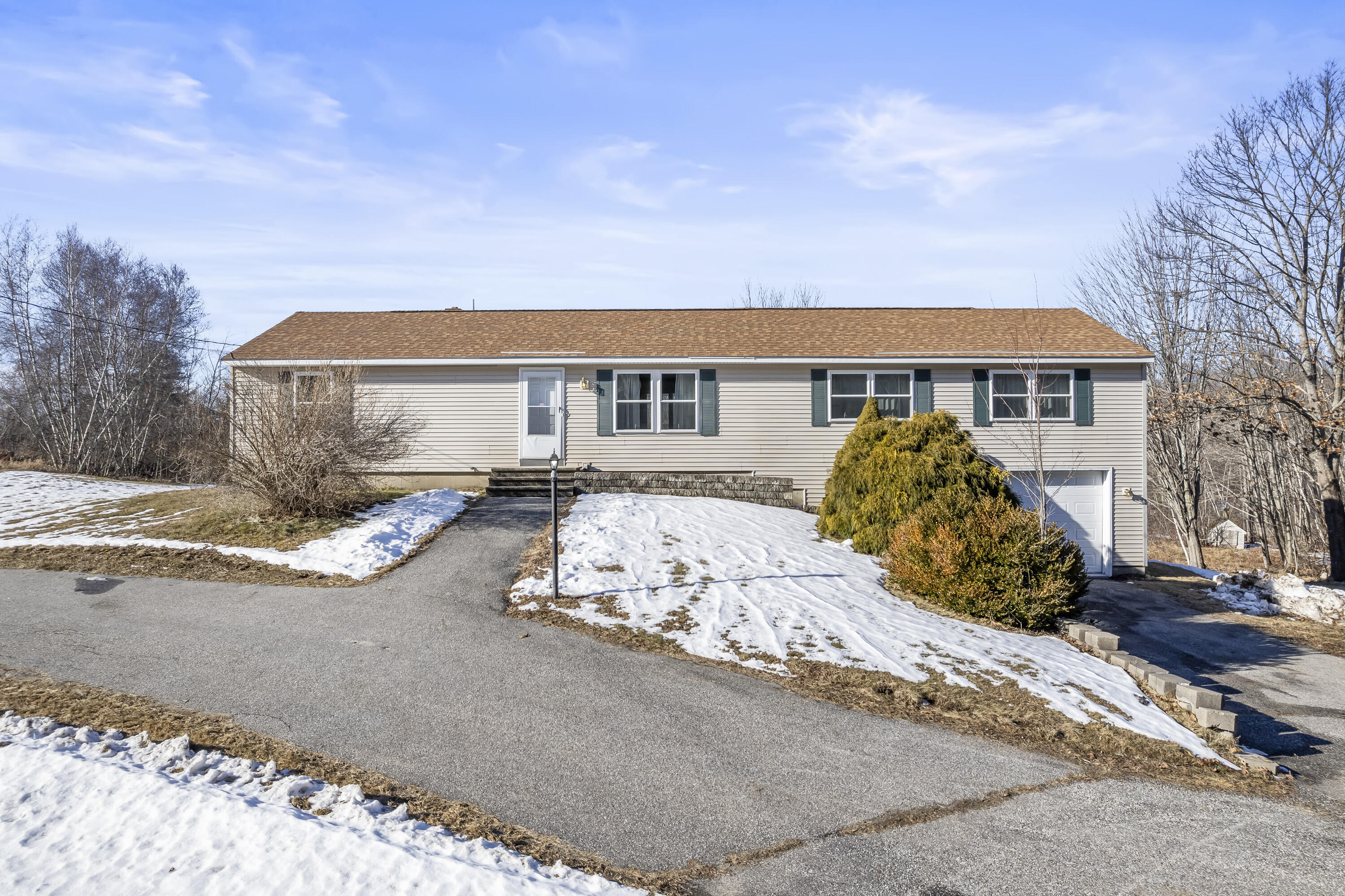 643 Middle Road Sabattus ME 04280