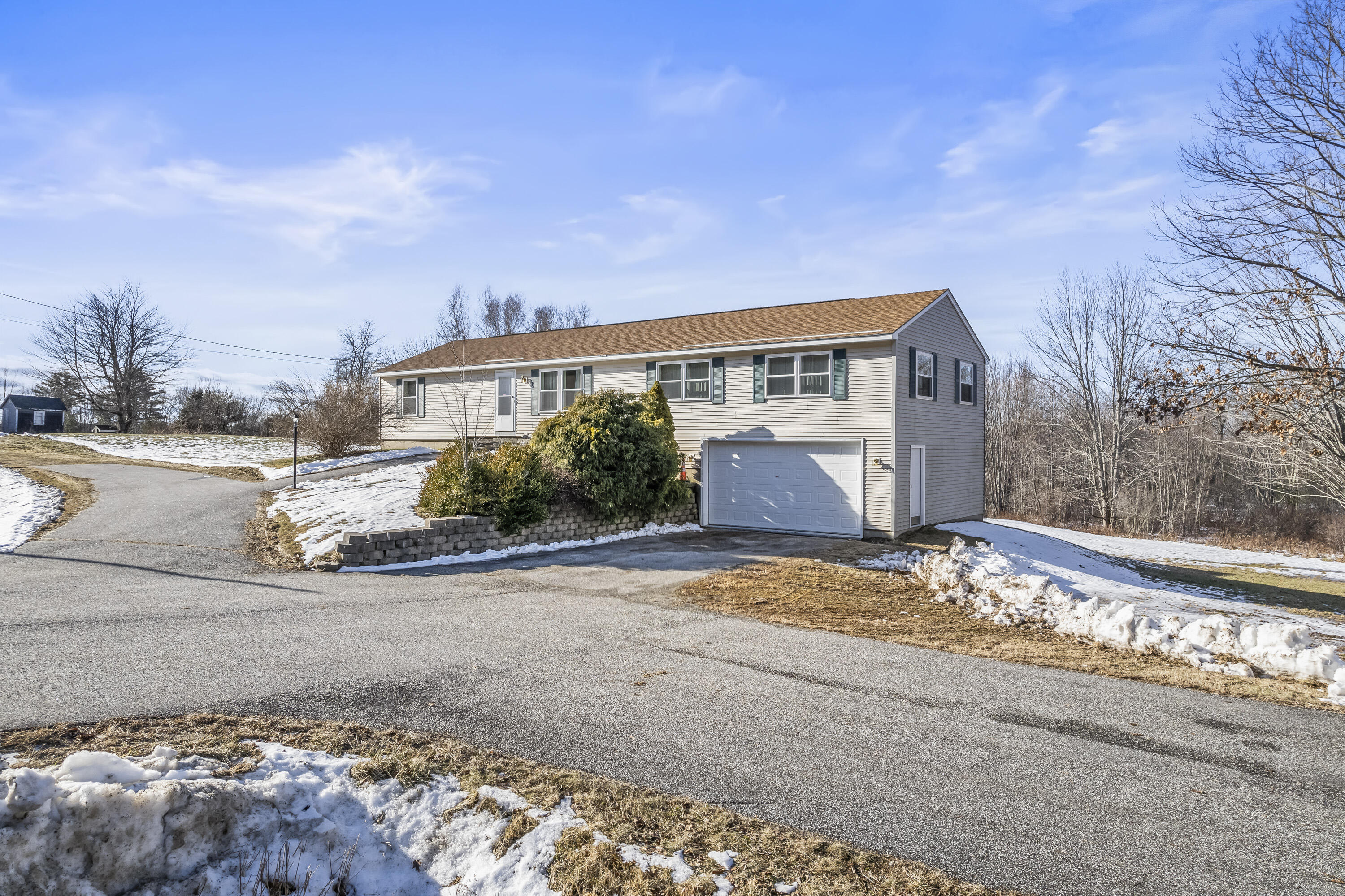 643 Middle Road Sabattus ME 04280