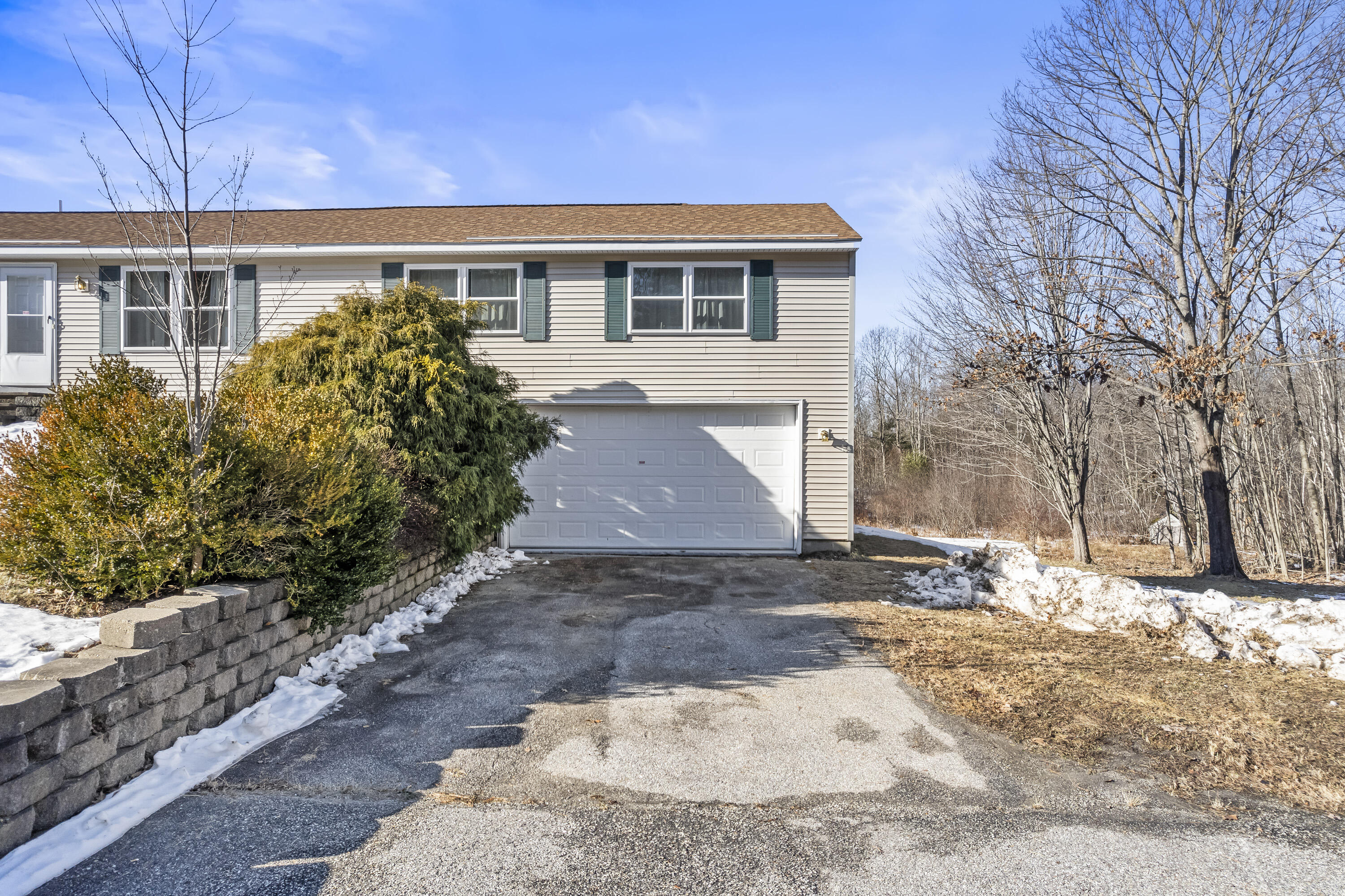 643 Middle Road Sabattus ME 04280
