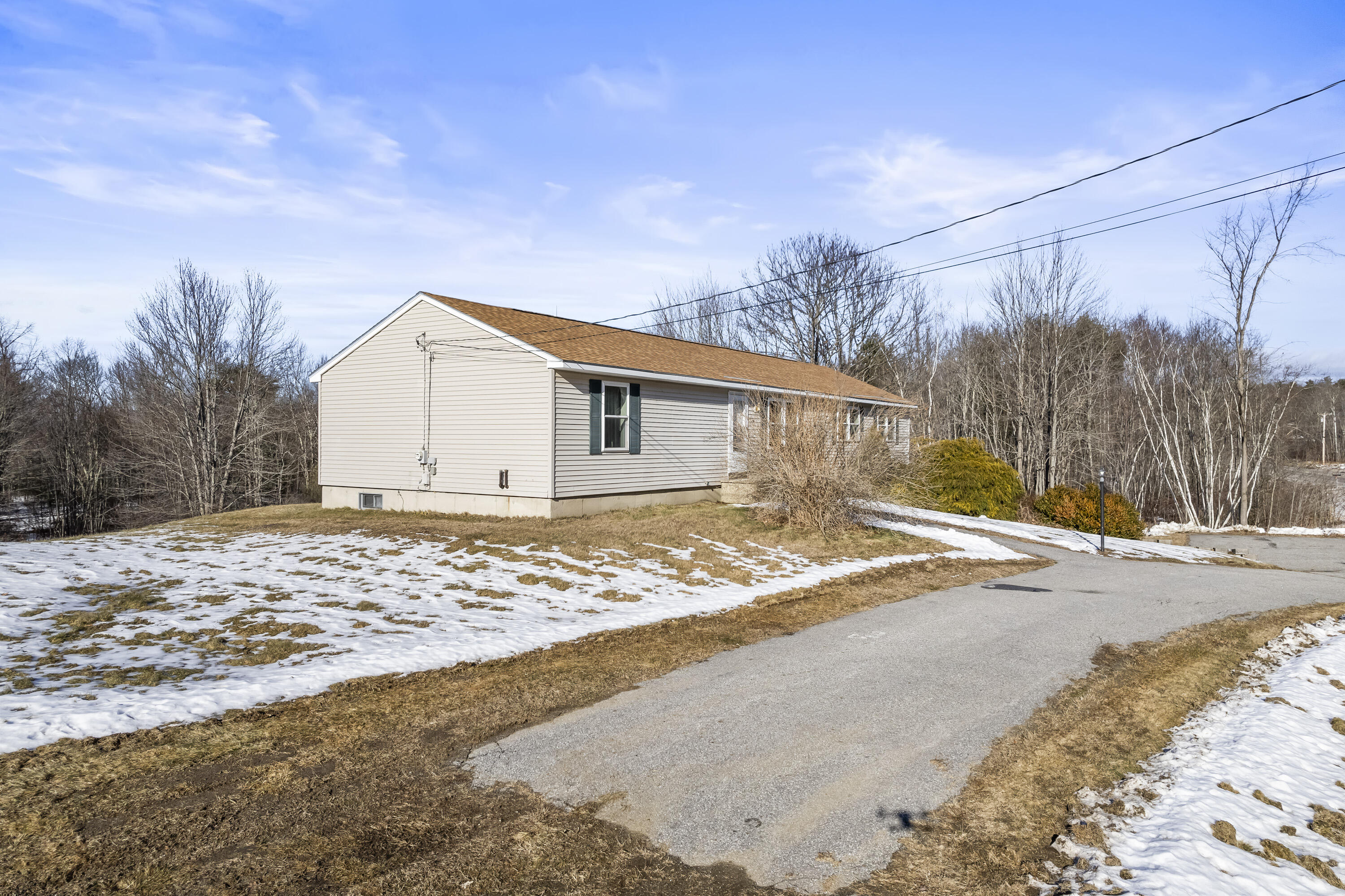 643 Middle Road Sabattus ME 04280