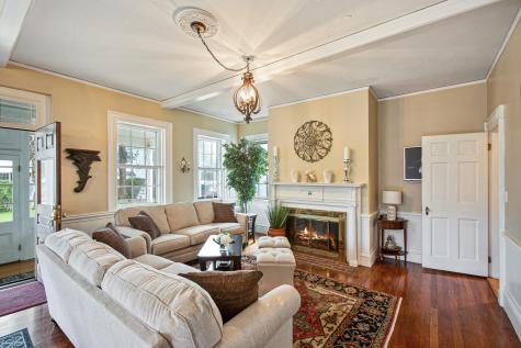 31 Summer Street Kennebunk ME 04043
