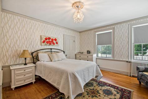 31 Summer Street Kennebunk ME 04043
