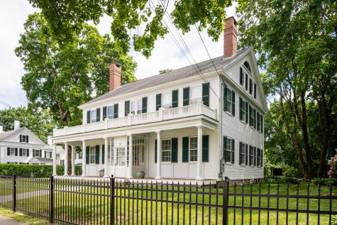 31 Summer Street Kennebunk ME 04043