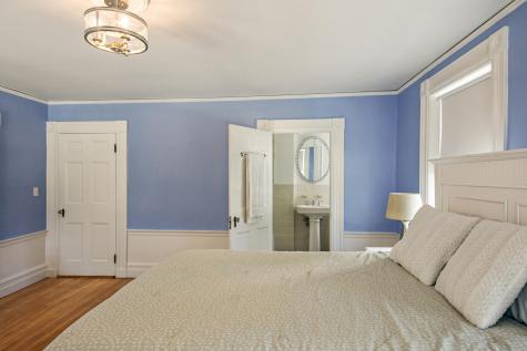31 Summer Street Kennebunk ME 04043