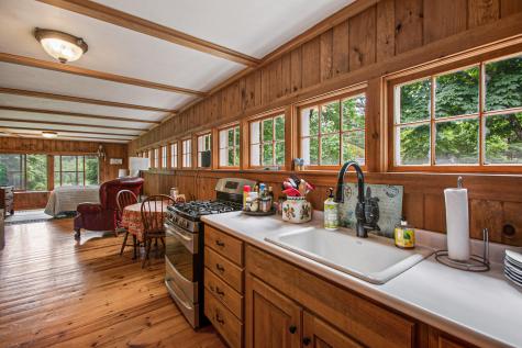 31 Summer Street Kennebunk ME 04043