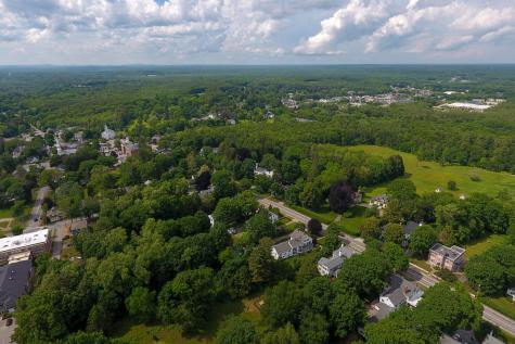 31 Summer Street Kennebunk ME 04043