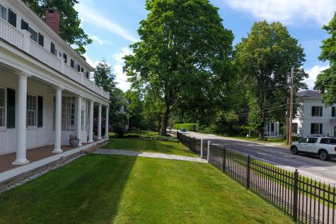 31 Summer Street Kennebunk ME 04043