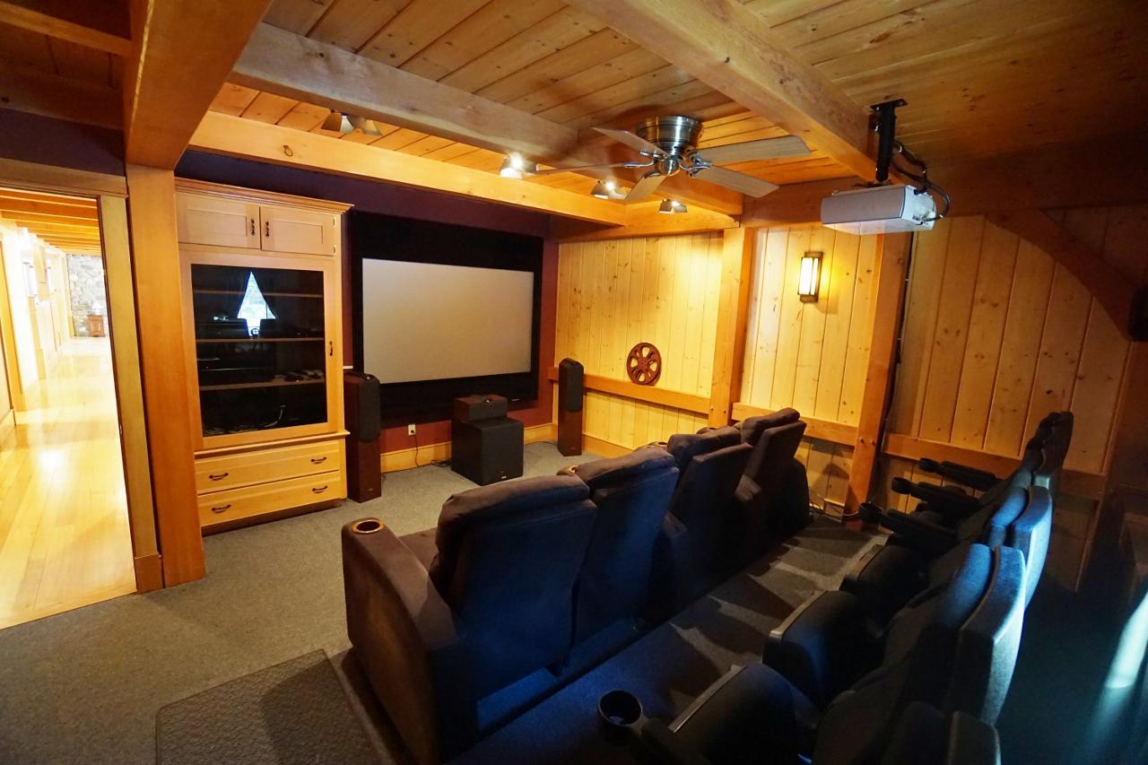 11 Salmon Road Dover-foxcroft ME 04426