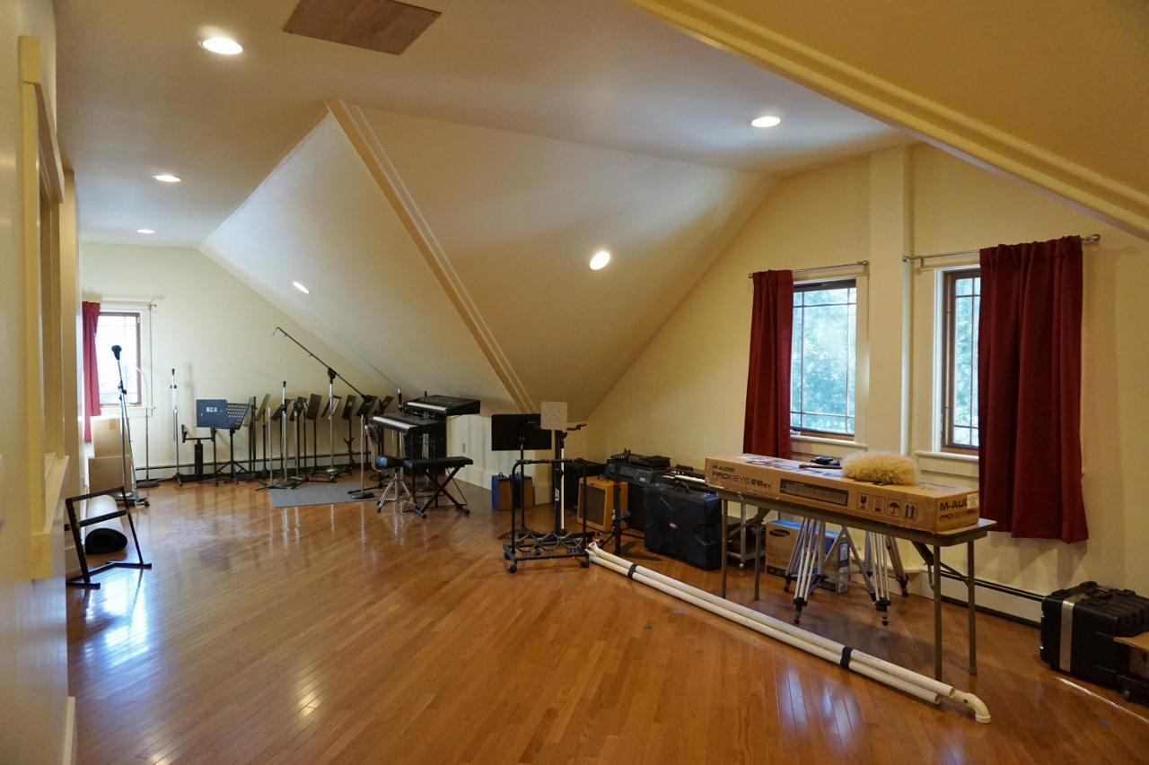 11 Salmon Road Dover-foxcroft ME 04426