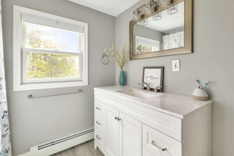 381 East Avenue Lewiston ME 04240