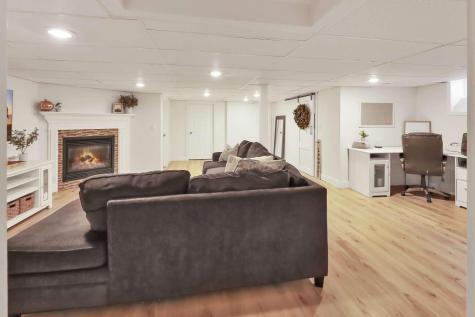 381 East Avenue Lewiston ME 04240