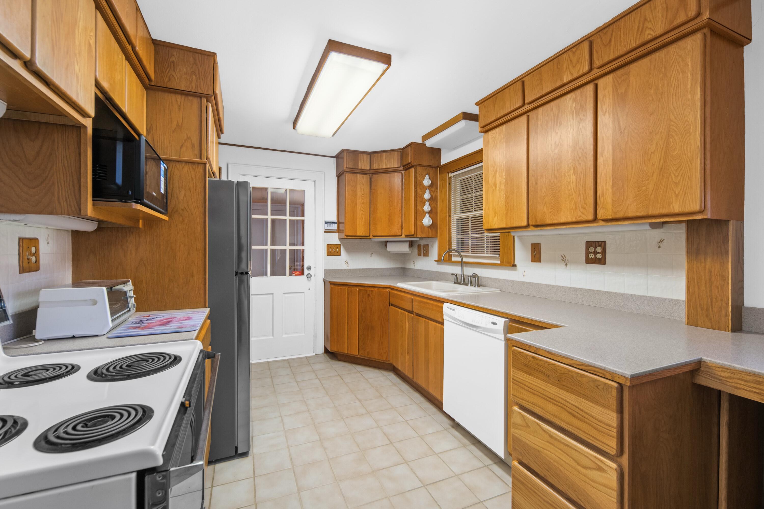 66 Graham Street Biddeford ME 04005