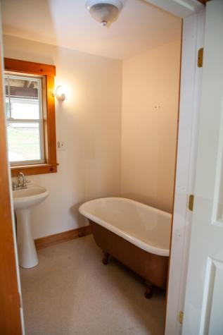 121 Bridge Street Farmington ME 04938