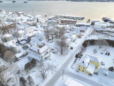 17 Boynton Street Eastport ME 04631