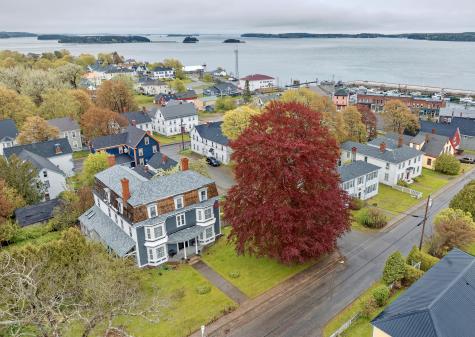 17 Boynton Street Eastport ME 04631