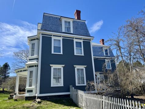 17 Boynton Street Eastport ME 04631
