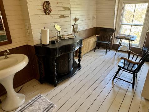 17 Boynton Street Eastport ME 04631