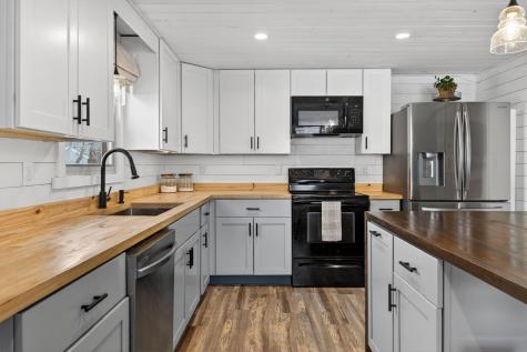 102 Running Brook Road Windham ME 04062