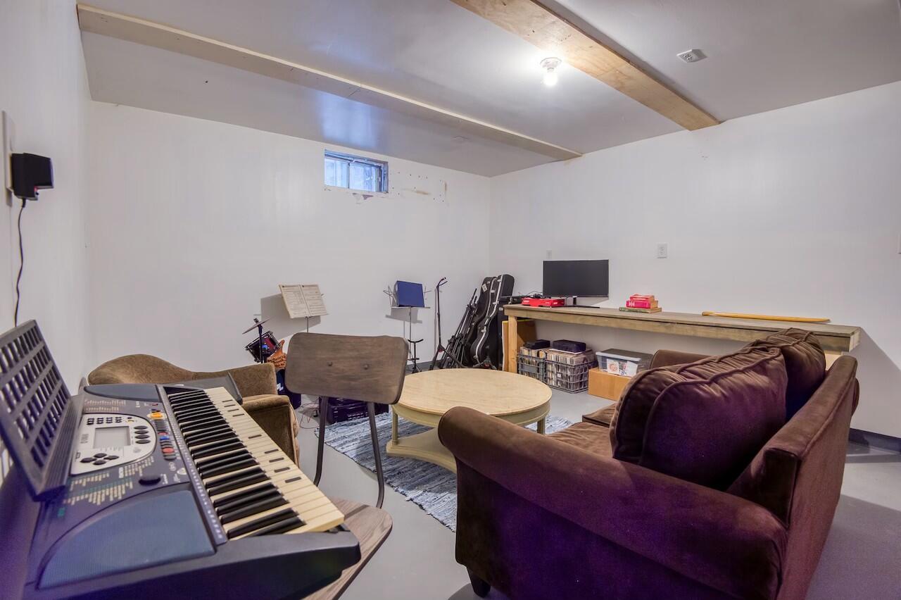 191 Oak Hill Circle Brownfield ME 04010