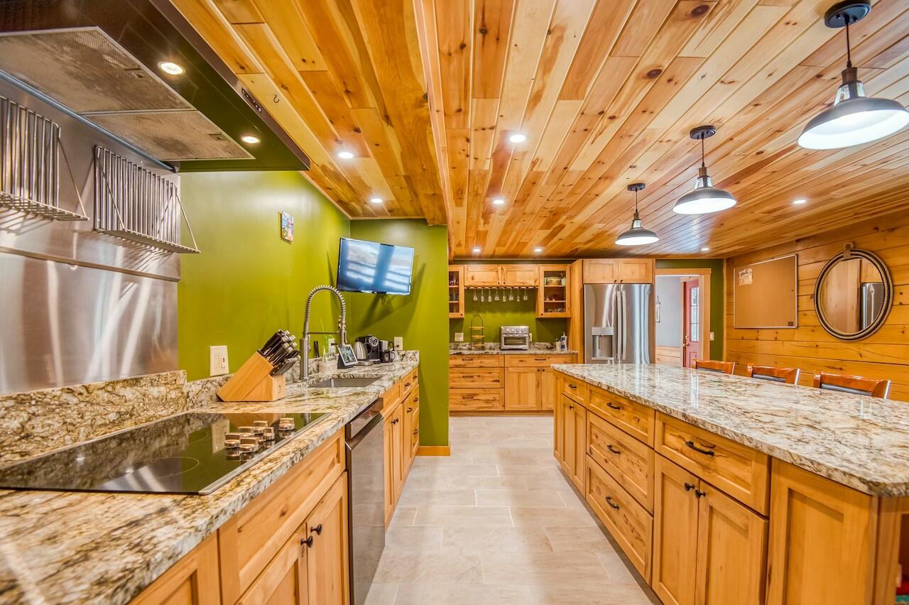 191 Oak Hill Circle Brownfield ME 04010