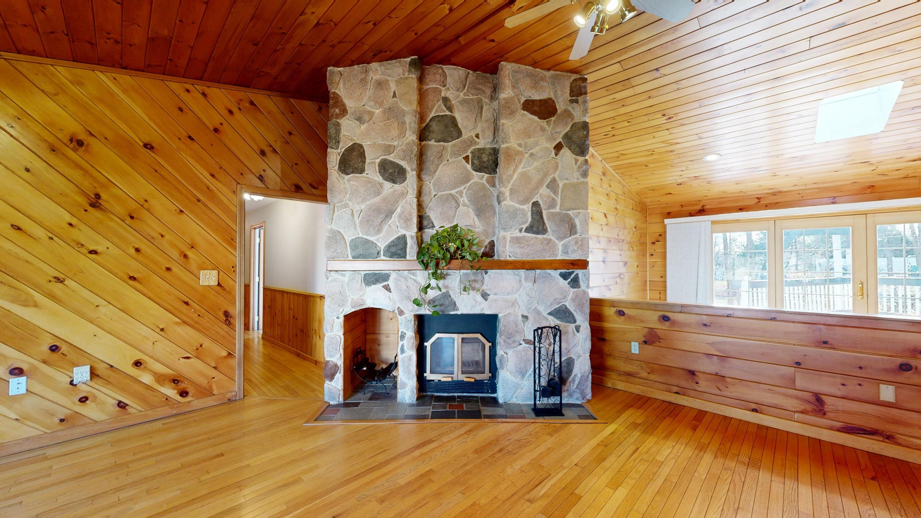 120 Gill Street Auburn ME 04210