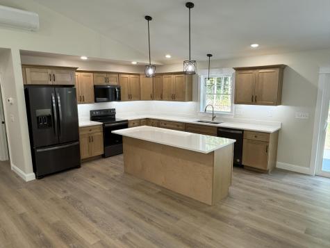 22 Lindsay Way Sidney ME 04330