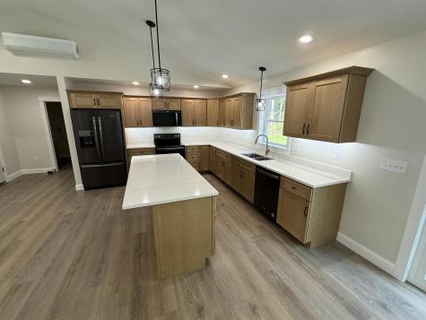 22 Lindsay Way Sidney ME 04330