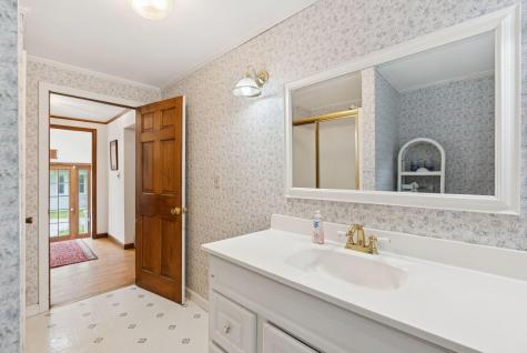 408 Cousins Street Yarmouth ME 04096