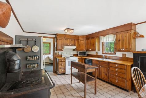408 Cousins Street Yarmouth ME 04096