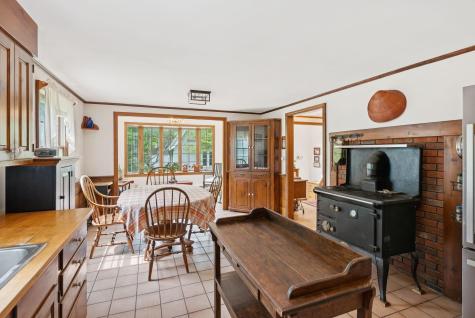 408 Cousins Street Yarmouth ME 04096