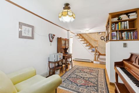 408 Cousins Street Yarmouth ME 04096