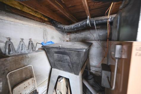 4 Nancy Lane Sabattus ME 04280