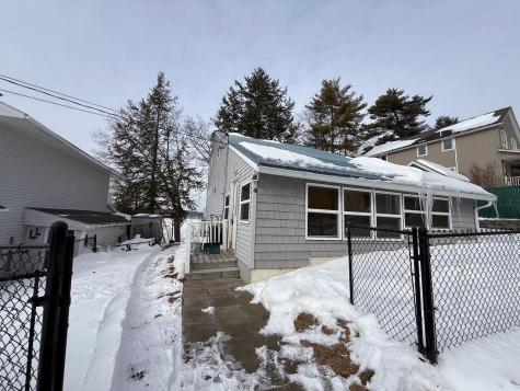 4 Nancy Lane Sabattus ME 04280