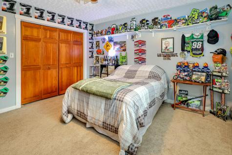 198 Ridge Road Peru ME 04290