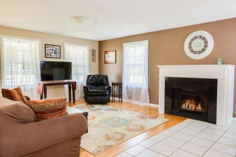 11 Leavitt Drive Gorham ME 04038