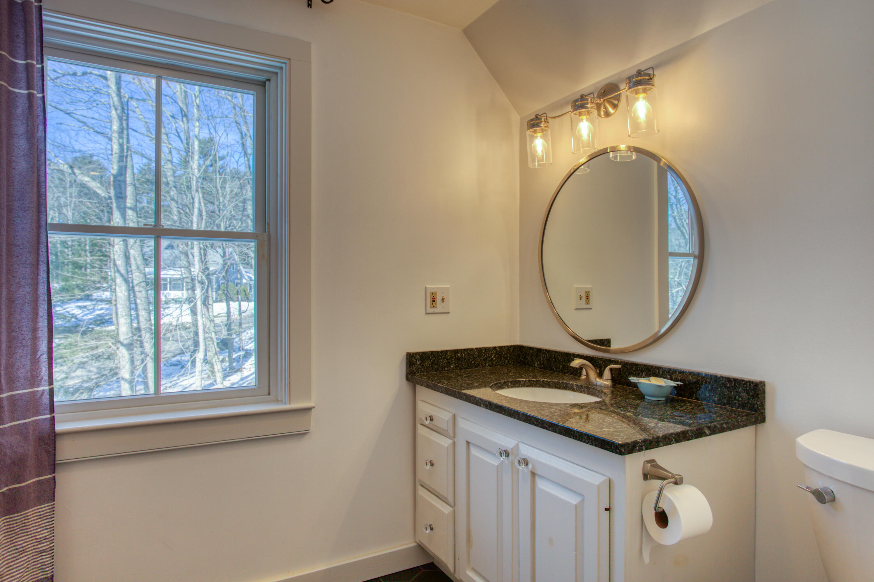 467 River Road Edgecomb ME 04556