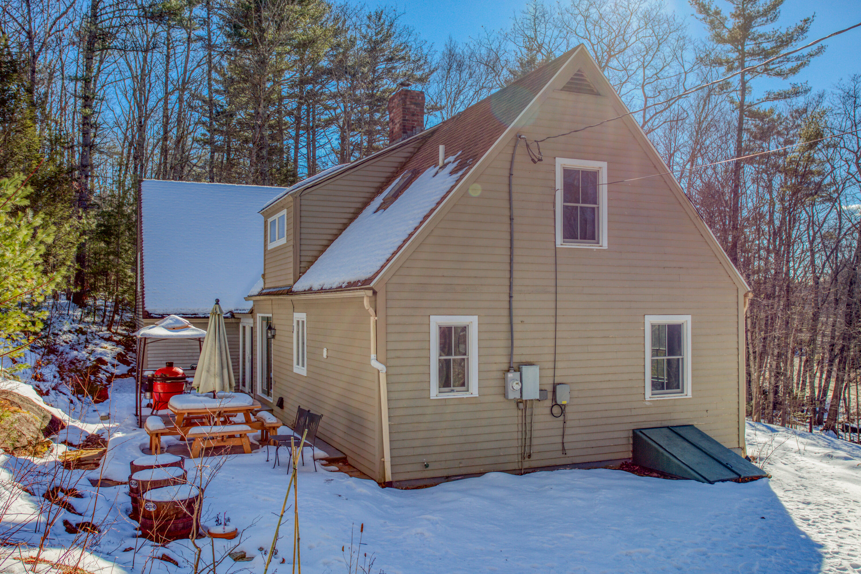 467 River Road Edgecomb ME 04556