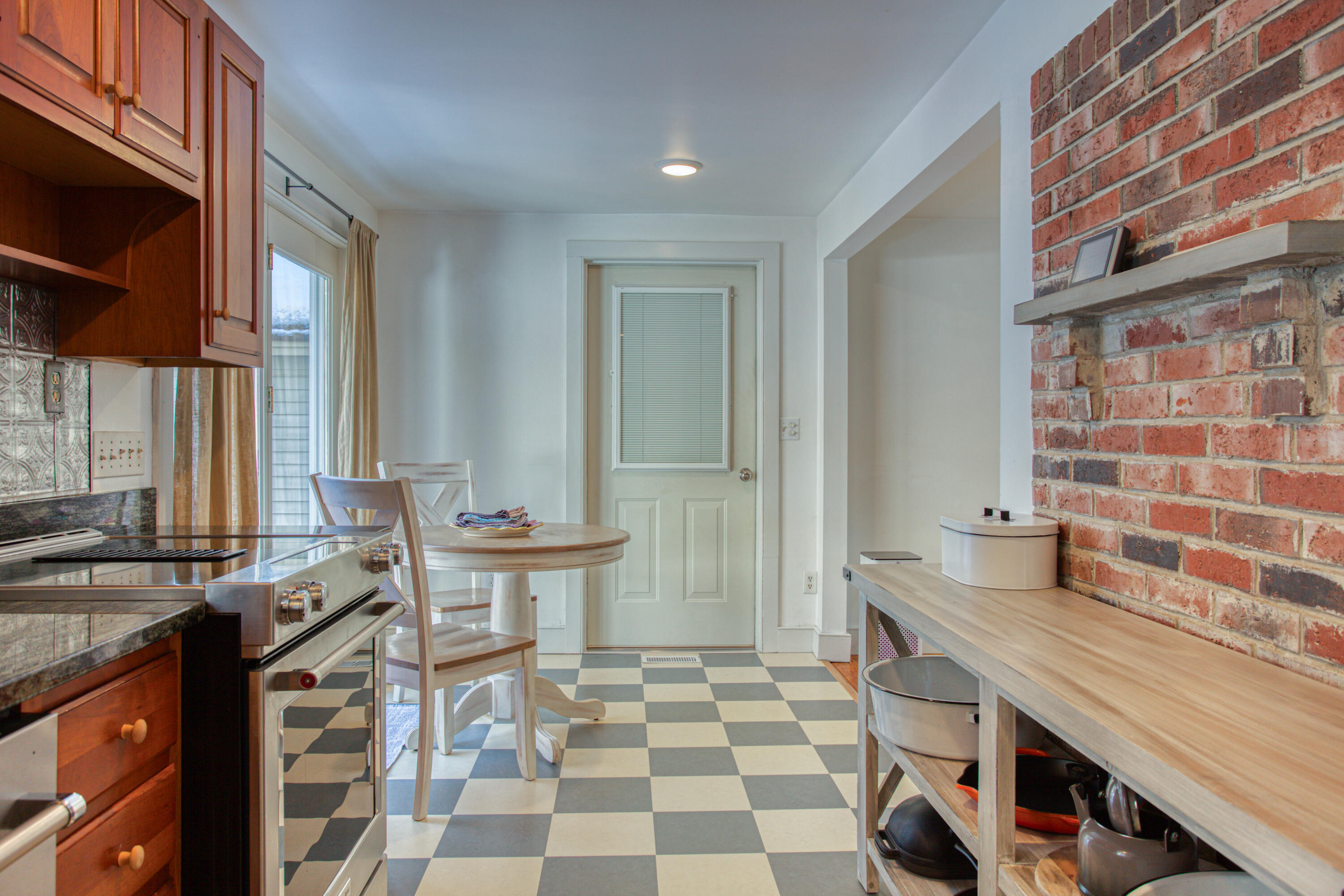 467 River Road Edgecomb ME 04556
