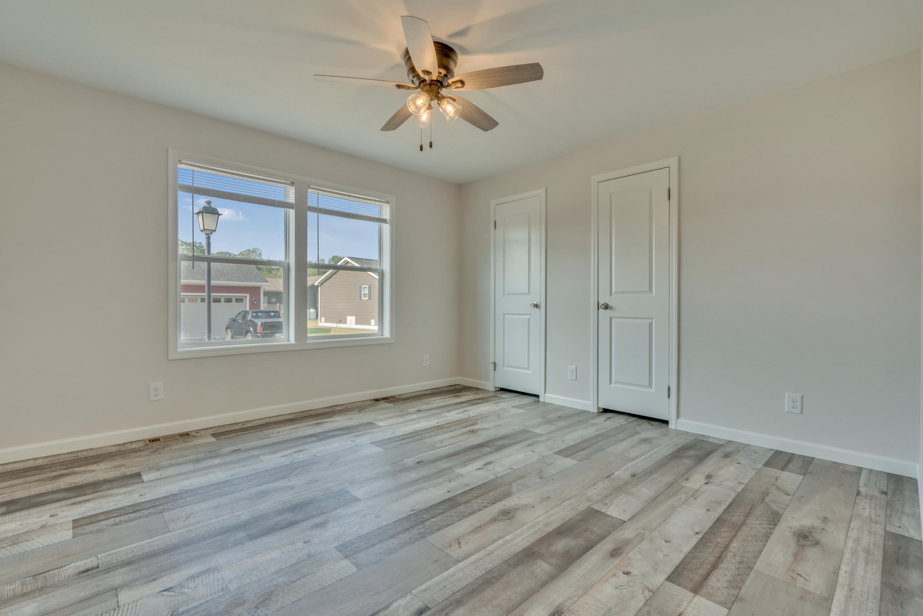 8 Colony Way Kittery ME 03904