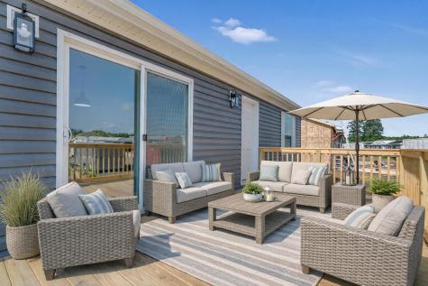 8 Colony Way Kittery ME 03904