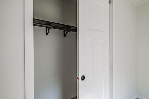 6 Laurik Lane Naples ME 04055