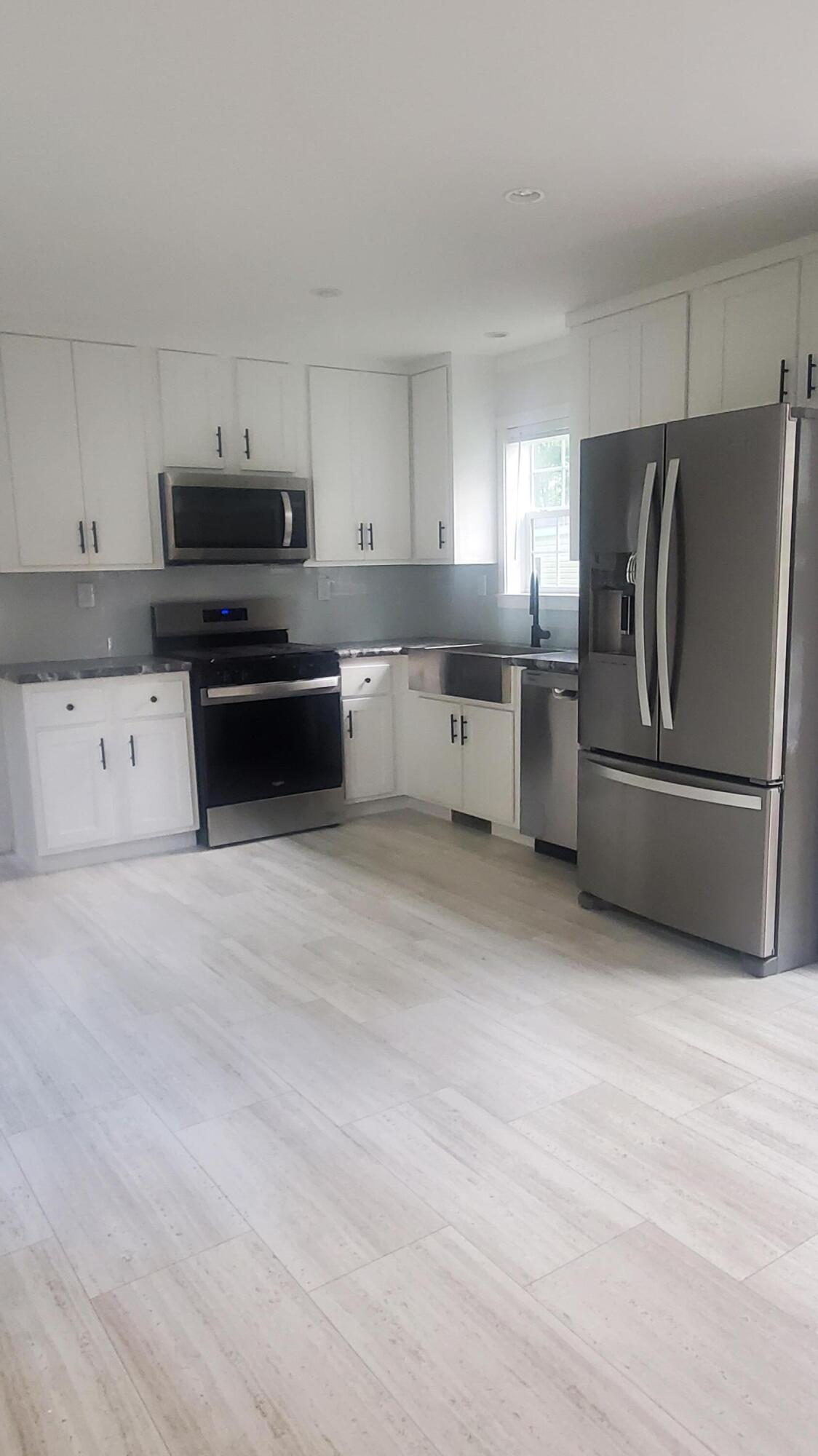 6 Laurik Lane Naples ME 04055